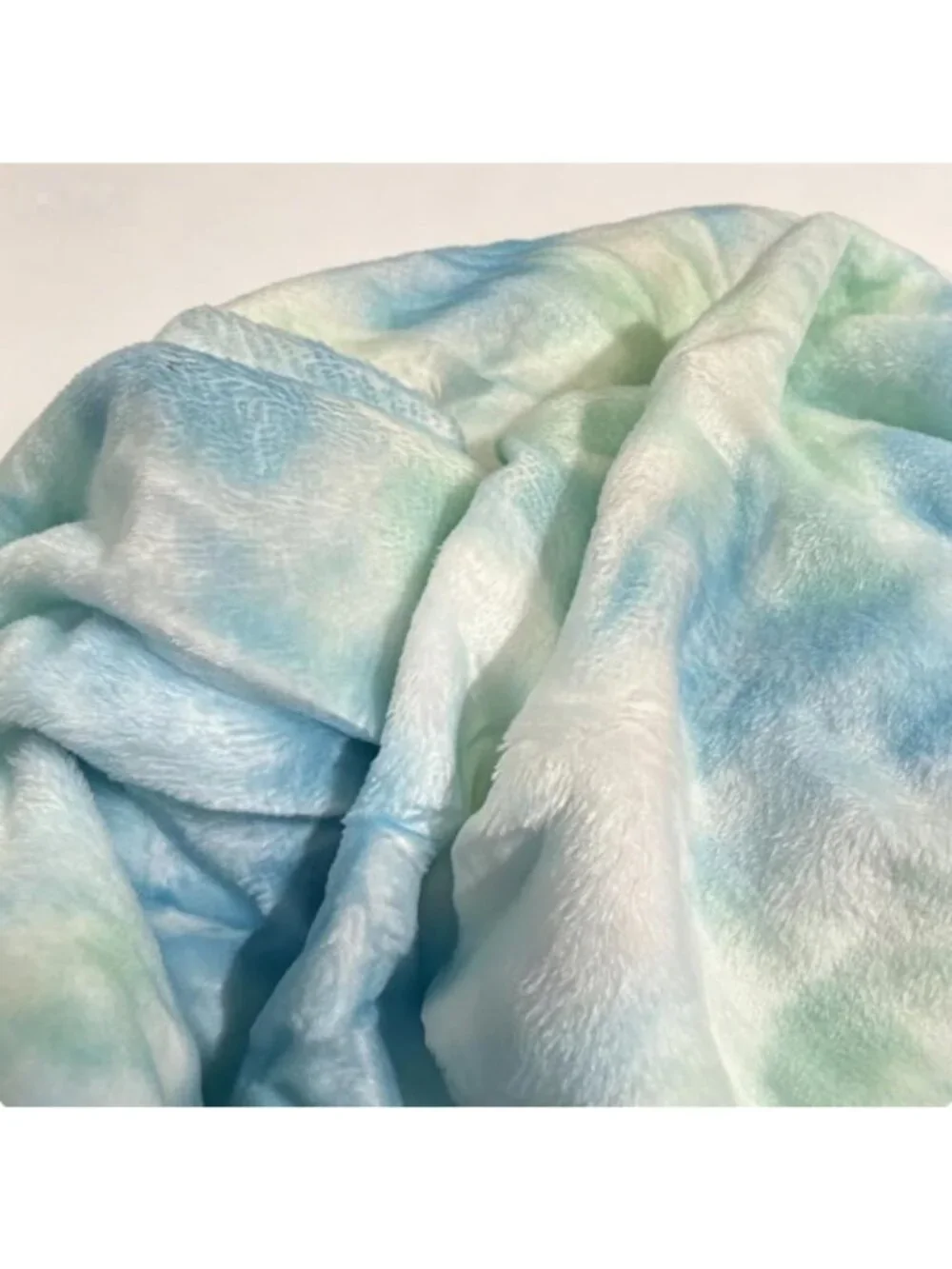 Soft Tie-Dye Fleece Blanket, 58